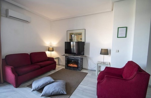 Mairena del Aljarafe Hotel | Winter Suite .