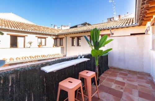 San Ildefonso Apartment | WintowinRentals Fabuloso ático con terraza junto al Albaicín