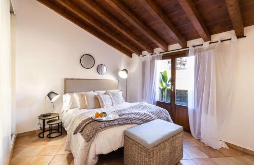 San Ildefonso Apartment | WintowinRentals Fabuloso ático con terraza junto al Albaicín