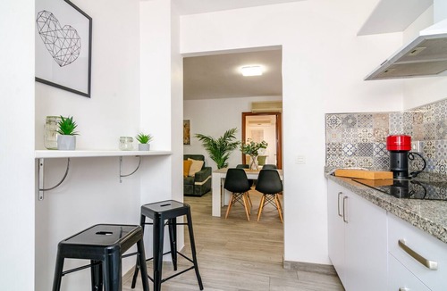 El Molinillo Apartment | WintowinRentals Fabulous, WIFI and Free Parking.