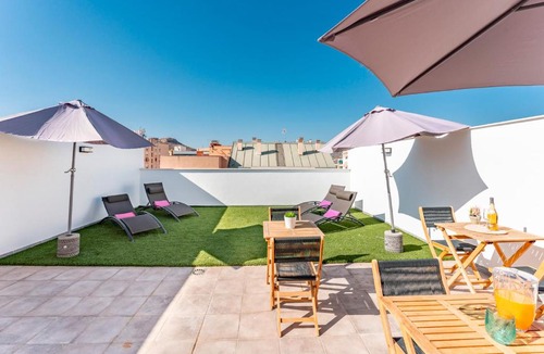 Bailen-Miraflores Apartment | WintowinRentals Hideaway Loft with Style in Málaga