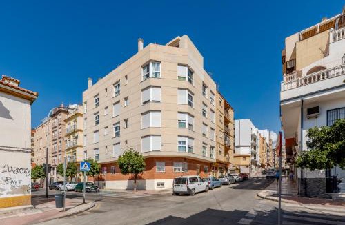 Bailen-Miraflores Apartment | WintowinRentals Modern Apartment with Private Indoor Patio in Málaga