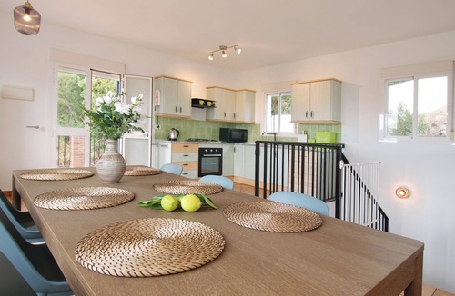 Comares Villa | Wonderful bright, Spacious & Modern Holiday Home with Pool. Breathtaking Views