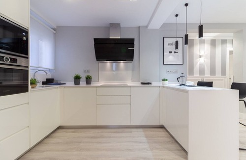 Ensanche Centro Apartment | XPCE SOHO MALAGA REFURBISHED APARTMENT IN TRENDY NEIGHBORHOOD