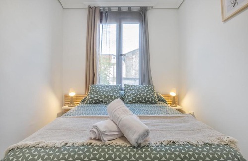 La Trinidad-San Juan y Todos los Santos Apartment | Zafiro Apartment&Parking in the historical centre