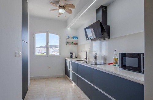 La Parata Apartment | Zahories Córner Mojácar Sea View Apartment with Shared Pool, Terrace & Wi-Fi