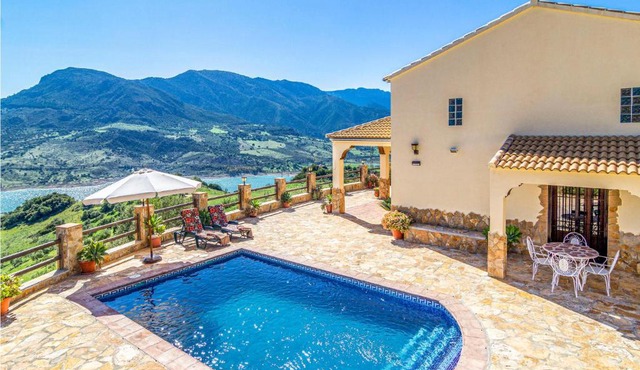 2 Bedroom Amazing Home In El Gastor