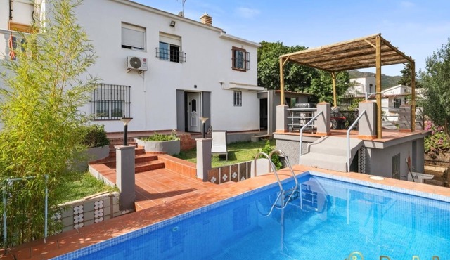 2 bedroom house with private pool and breakfast included in Alhaurin