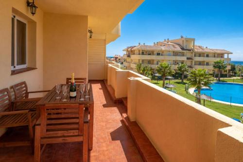 2263 - Beautiful apt close from beach with pool