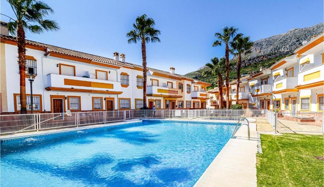 3 Bedroom Amazing Home In Benaoján