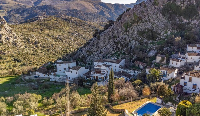 3 bedroom lovely home in Montejaque