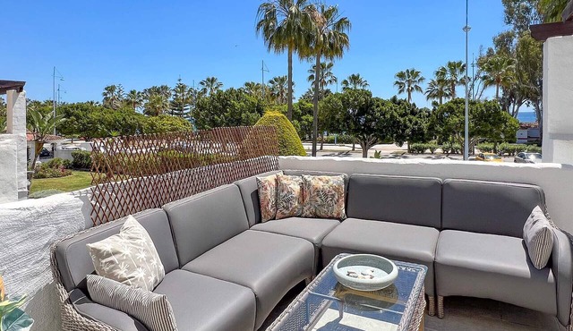48 - Las Adelfas modern 4 bed
