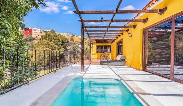 A modern Canarian house in Ingenio