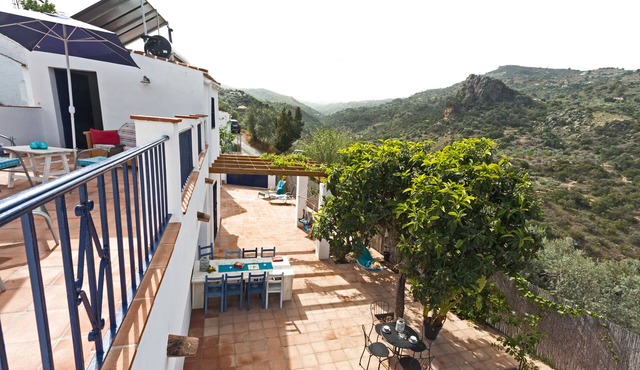 A paradise: finca (9p) with private heated swimming pool and lots of privacy and atmosphere