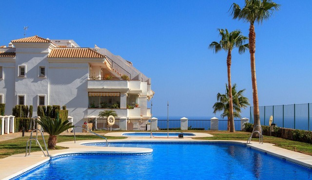 Aaron - Unique Mediterranean View of Malaga Bay