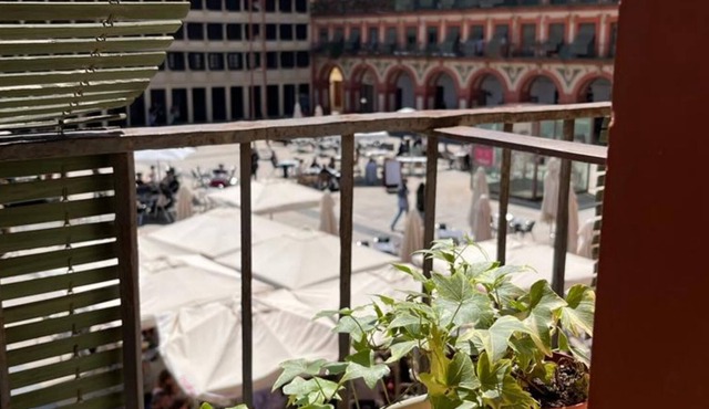 Accommodation House in Plaza de la Corredera with balcony