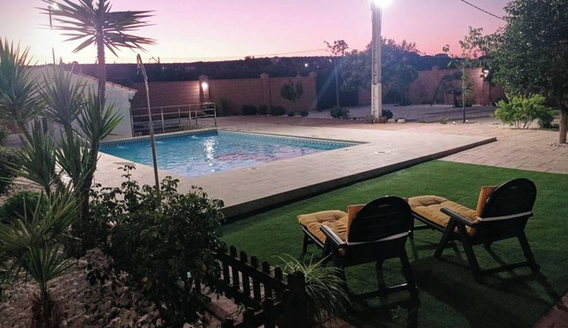 Acogedor estudio rural con piscina de agua salada.Centro Andalucia. Disfrútalo.