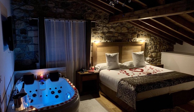 Akla Hotel Suites Valles Pasiegos