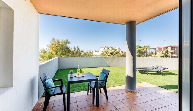 AlmeriaSuite Palm Beach Golf & Pool 1001