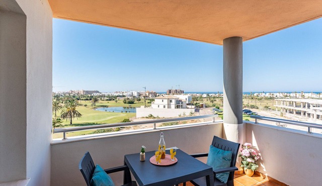 AlmeriaSuite Palm Beach Golf & Pool 7301