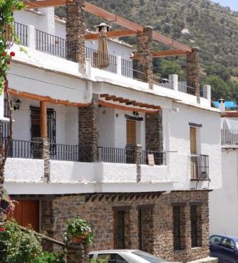 alojamiento rural la ermita bubion