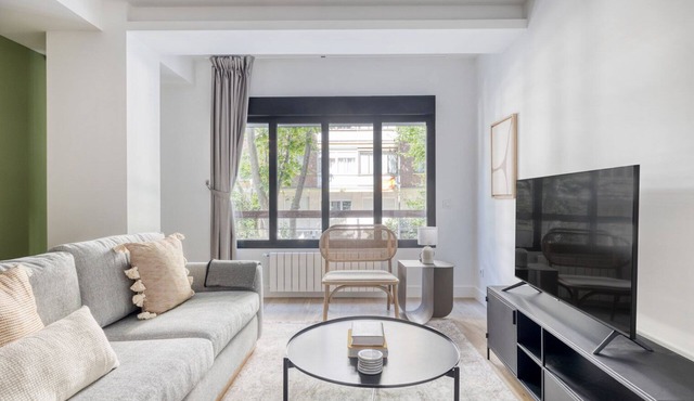 Amazing Chamartín 2BR, near Real Madrid Stadium, by Blueground