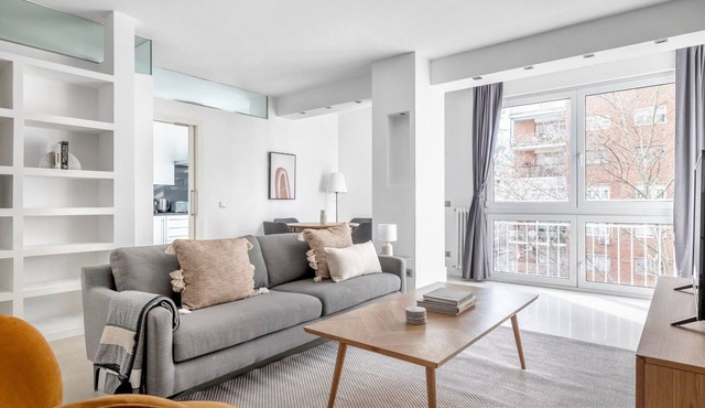 Amazing Chamartín 2BR, near Real Madrid Stadium, by Blueground