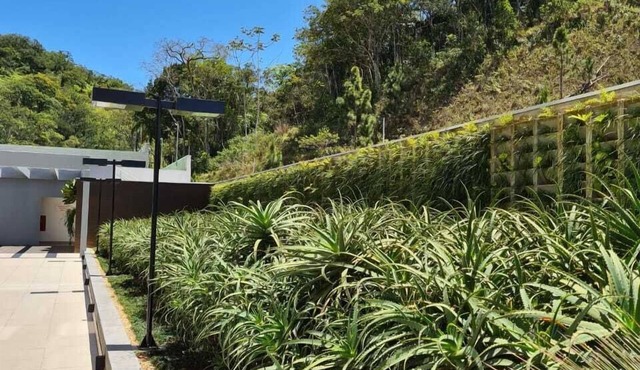 Apart Modern, airy, amazing view of the sea and Atlantic rainforest and Bal. Camboriu. in Itajai