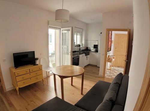 Apartamento con WiFi y aparcamiento privado
