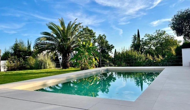 Apartamento con jardín y piscina en Córdoba