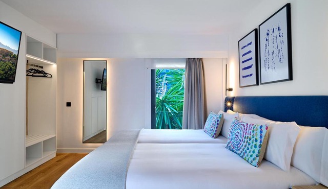 Apartamentos Luna Suites Granada