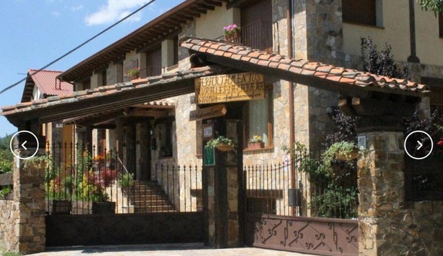 Apartamentos Rurales "La Cabaña"
