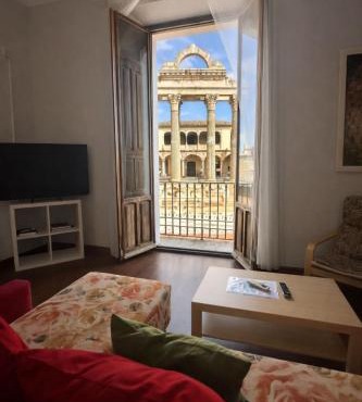Apartamentos Templo Diana -Vistas Históricas-