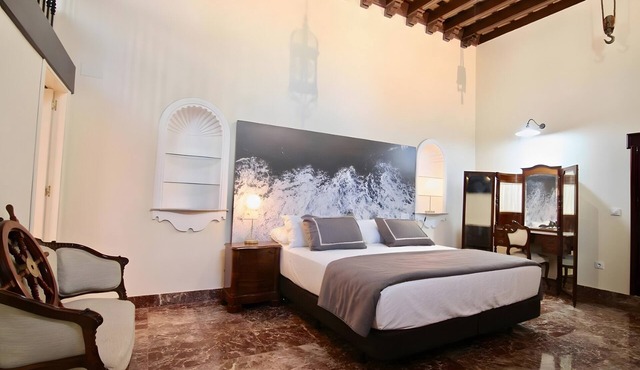 Apartment 'Capitán De Navio' with Balcony, Wi-Fi and Air Conditioning