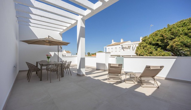 Apartment 'Los Drogos, Building A, Penthouse A' with shared pool, garden and Wi-Fi