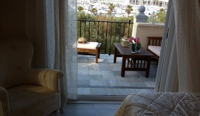 Apartment with wifi Ideal for Families in Puerto Deportivo with WiFi