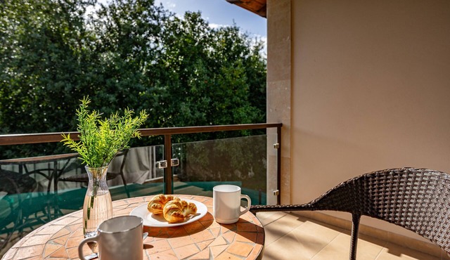 Apartment '2 Plazas 3 Ballota Sin Jardin B' with Mountain View, Private Terrace and Balcony