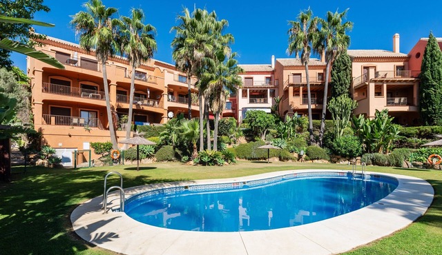 Apartment 'Casa Vasari' with Sea View, Wi-Fi and Air Conditioning