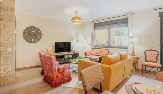 Apartment 'El Palacete del Secretario-2 Bedrooms' with Private Pool, Wi-Fi & Air Conditioning