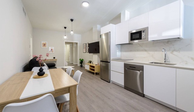 Apartment for groups near the airport
