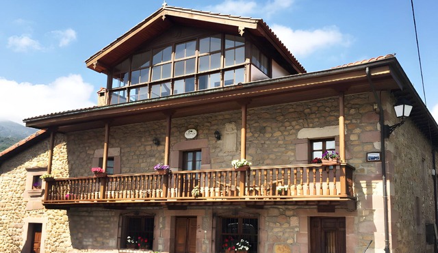 Apartment 'La Capellanía 2' with Mountain Views and Wi-Fi