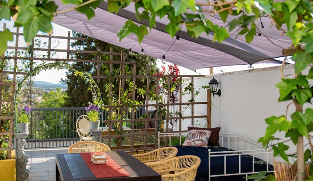Apartment 'Mai' with Mountain View, Private Terrace and Wi-Fi