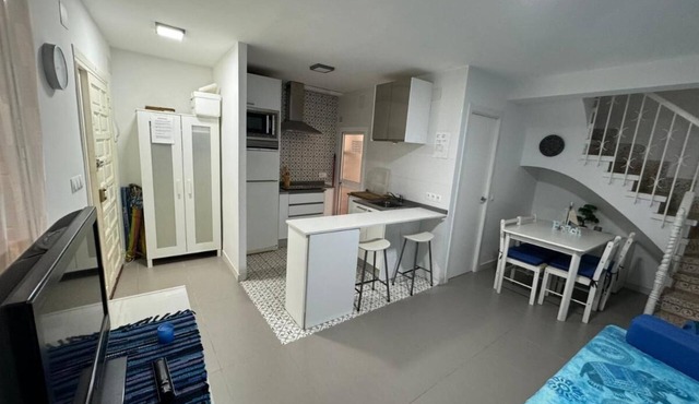 Apartment 'Malaga Pedregalejo Beach' with Private Terrace, Wi-Fi and Air Conditioning