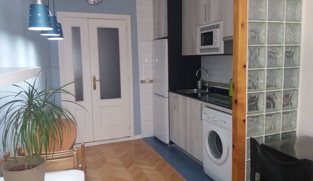 Apartment near Plaza Mayor, free wifi, air condition.