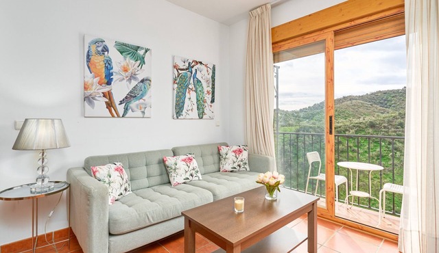 Apartment 'Pensacola' with Mountain Views, Wi-Fi, and Air Conditioning