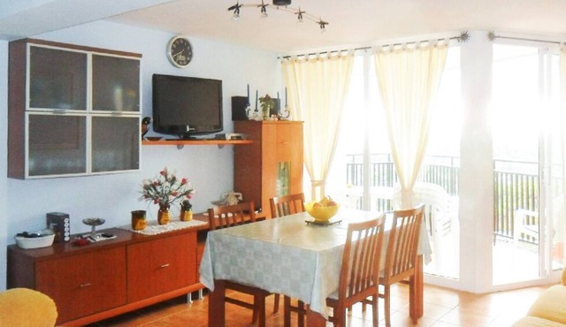 Apartment, sleeps 6, sea views, private pool, Lloret de Mar in Lloret de Mar