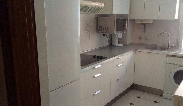 Apartment with 4 bedrooms and 2 bathrooms a few meters from the beach. All exterior
