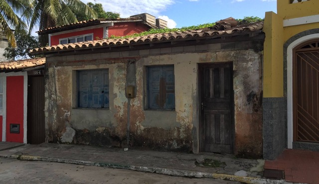 Apt steps from shops, restaurants and the sea in Vila Velha in Vila Velha