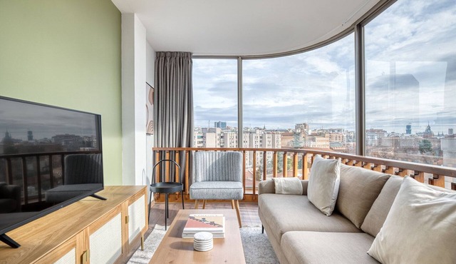 Argüelles 2br, nr Madrid Rio & amazing views