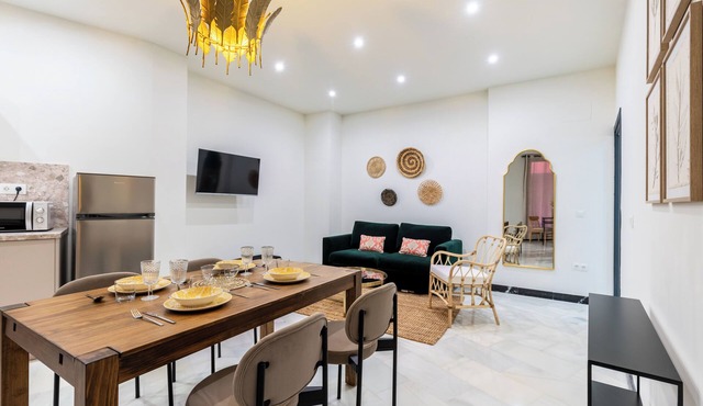 Argote 2 - One Bedroom Apartment, Sleeps 4